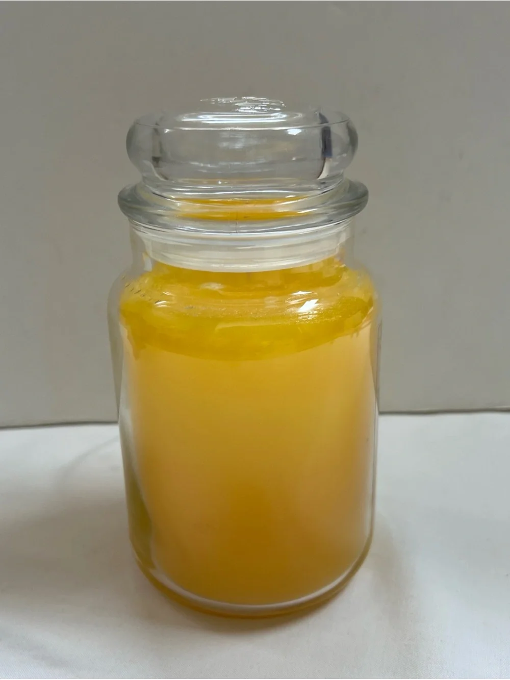 Yankee Candle Sicilian Lemon 22 Oz. NEW Large Jar 1 Wick Summer Clean Scent